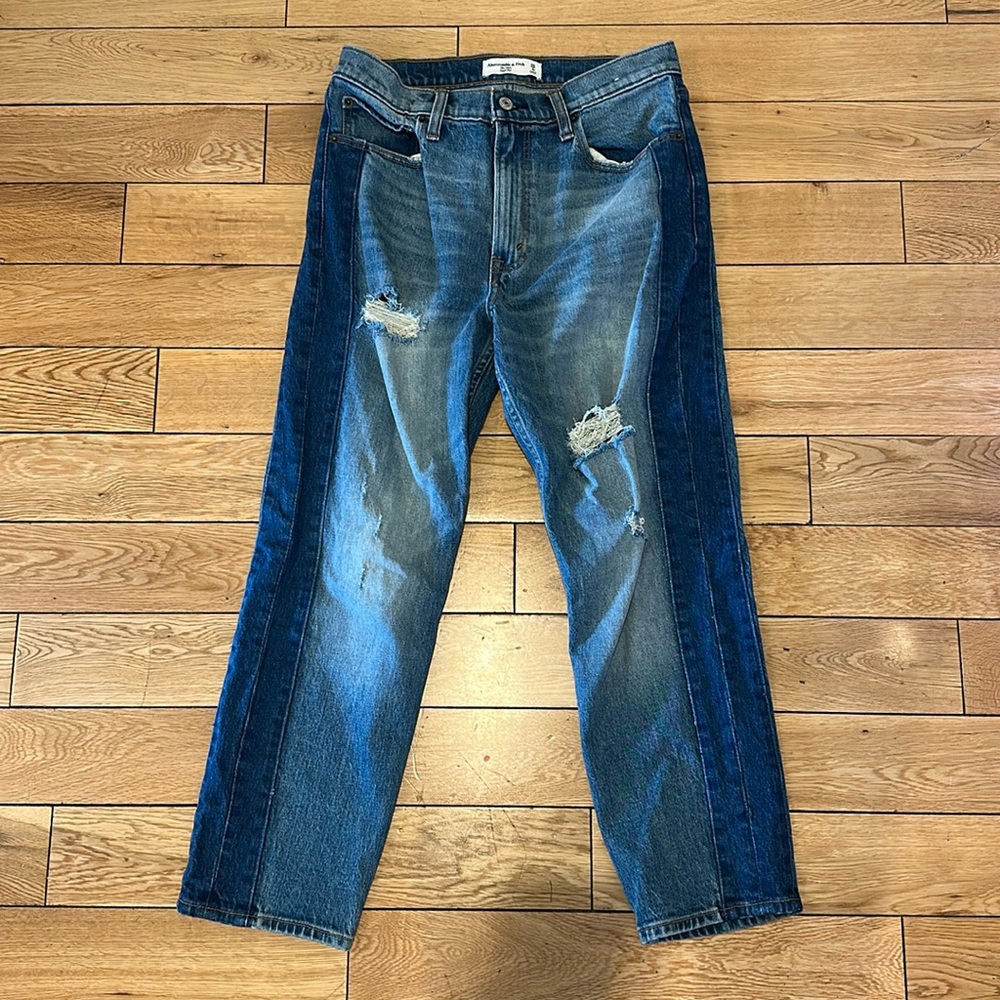 Abercrombie & Fitch The Mom High Rise